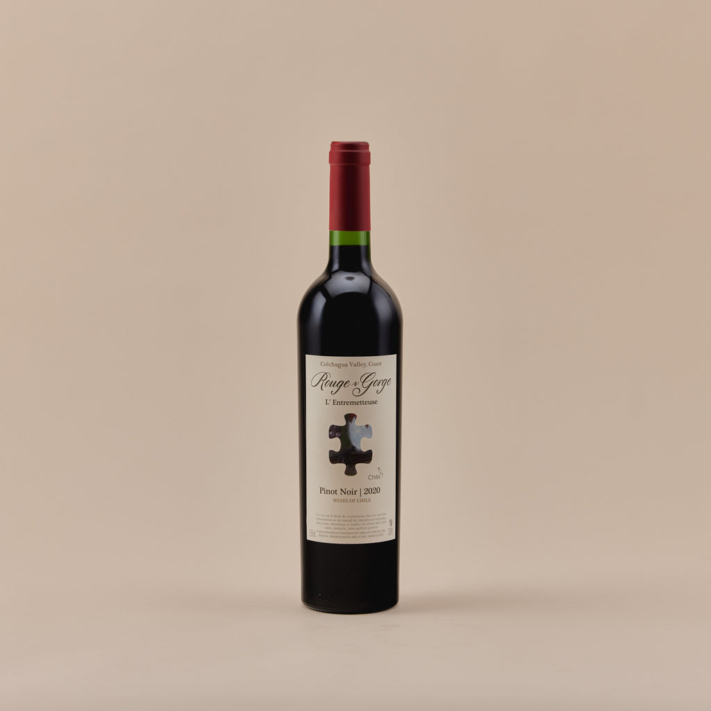 Rouge Gorge Pinot Noir, 2020 L’Entremetteuse Bottle photo